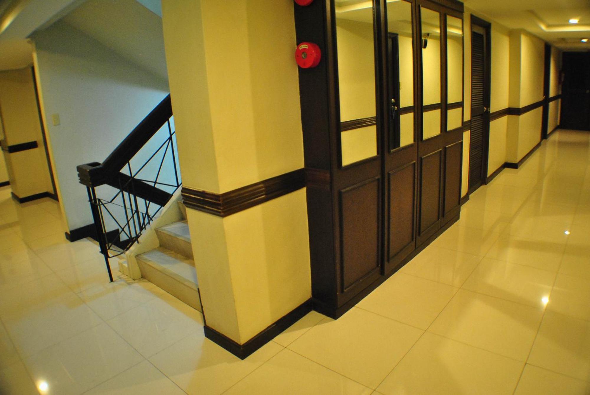 Fersal Hotel Neptune Makati Makati City Kültér fotó