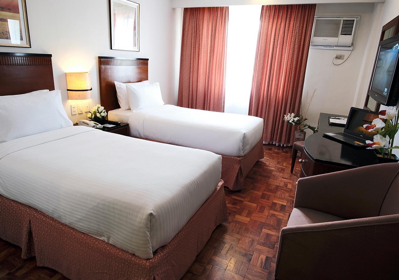 Fersal Hotel Neptune Makati Makati City Kültér fotó